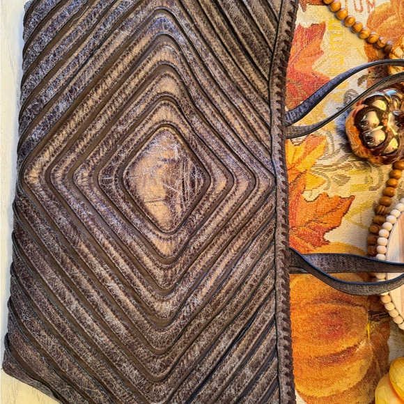 Black Rivet Textured Dark brown Tote from Wilson’s Leather! Like new! - Picture 2 of 10